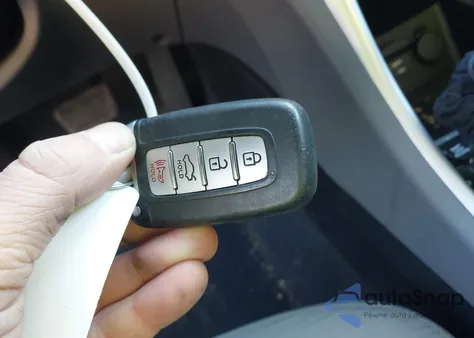 2015 Hyundai Sonata Hybrid from USA, damaged, VIN KMHEC4A42FA139292